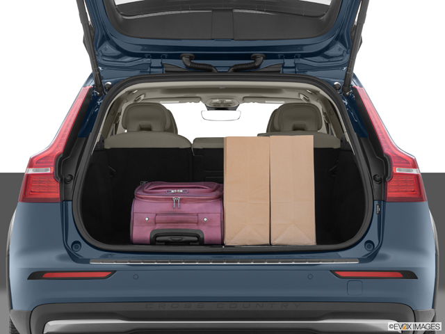 2025 Volvo V60 Price, Reviews, Pictures & More | Kelley Blue Book