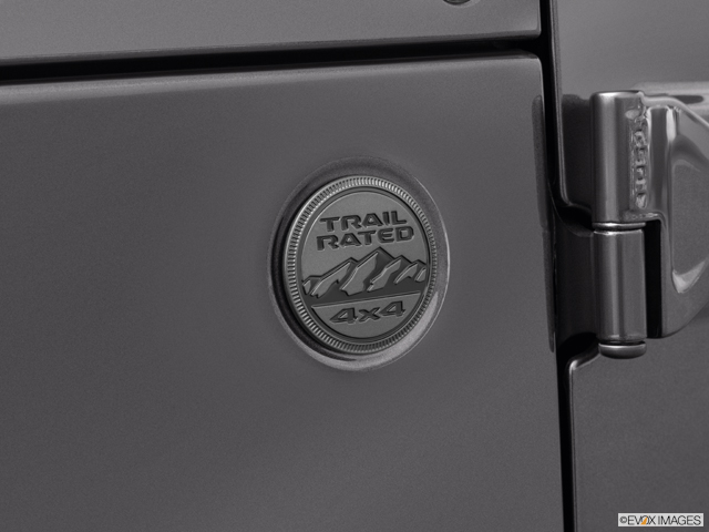 2024 Jeep Gladiator Exterior: 1