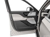 2025 Lincoln Aviator Interior: 0