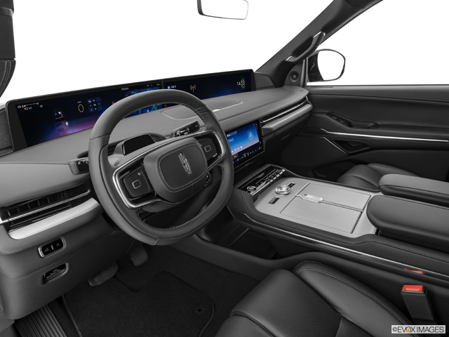 2025 Lincoln Navigator L Interior: 0