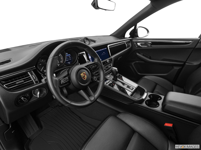 2026 Porsche Macan Interior: 0