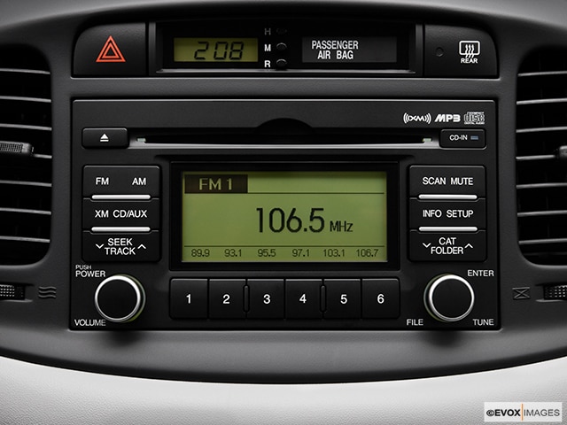 2009 Hyundai Accent Radio - Perfect Hyundai