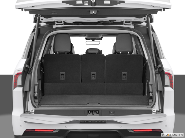 2026 Lincoln Navigator Exterior: 1