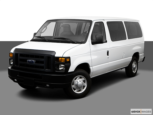 2009 ford e150 passenger van