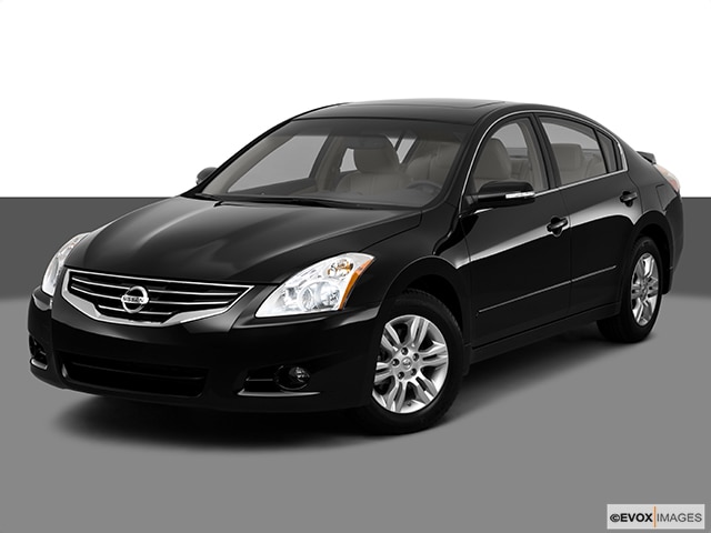 Used 2010 Nissan Altima 2 5 S Sedan 4d Prices Kelley Blue Book