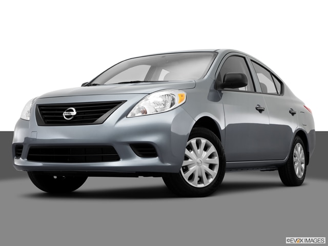 Comprar Sedan Nissan Versa Sedan 1.6 16v 4P Flex SV Branco 2014 em  Americana-SP