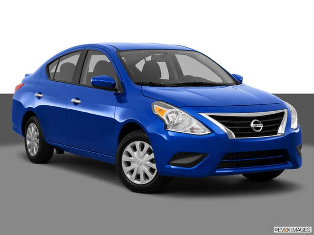 2015 blue nissan versa