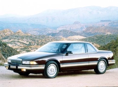 Regal Limited Coupe 2D image