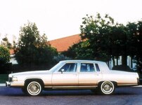 1992 Cadillac Brougham Sedan 4D