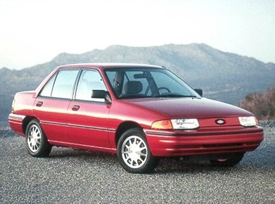 Escort LX Sedan 4D image