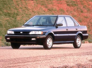 Prizm Sedan 4D image