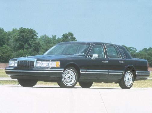 1992 Lincoln Town Car Exterior: 0