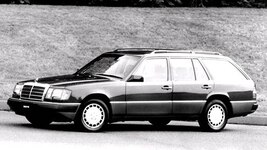 1992 Mercedes-Benz 300 TE 4-M 4WD Wagon 4D