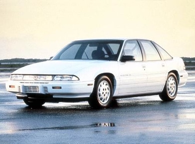 Pontiac Grand Prix LE Sedan 4D