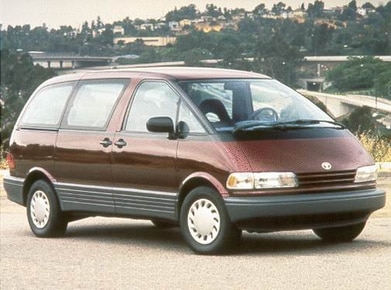 Previa LE Minivan image