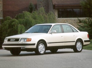 100 CS Sedan 4D image