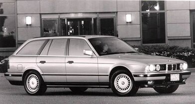 5 Series 525i Touring Wagon 4D image