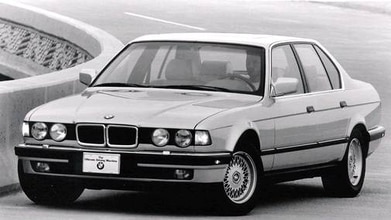 7 Series 740i Sedan 4D image