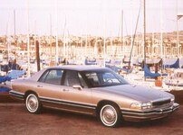 1993 Buick Park Avenue Sedan 4D