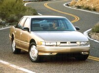 1993 Oldsmobile Cutlass Supreme S Sedan 4D