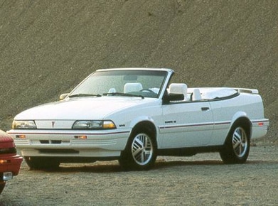 Pontiac Sunbird SE Convertible 2D