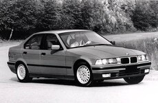 1994 BMW 3 Series 325i Sedan 4D