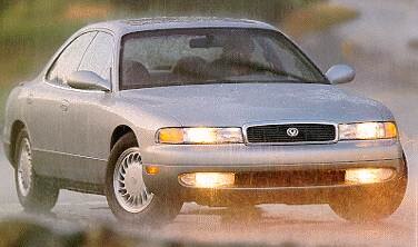 929 Sedan 4D image