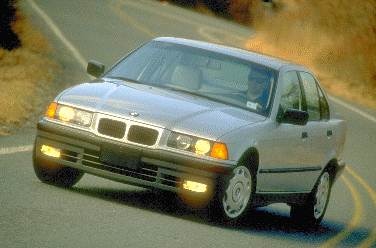 3 Series 318i Sedan 4D image