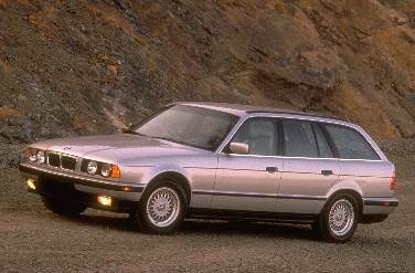 5 Series 530i Touring Wagon 4D image