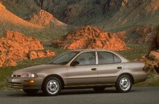 1995 Geo Prizm Sedan 4D