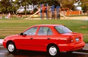 1995 Hyundai Accent Lifestyle: 2