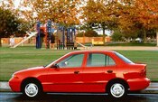 1995 Hyundai Accent Lifestyle: 1