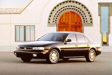 1995 INFINITI J J30 Sedan 4D