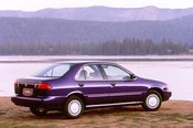 1995 Nissan Sentra Lifestyle: 2