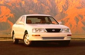 1995 Toyota Avalon Lifestyle: 2