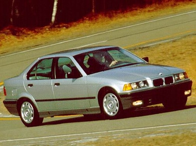BMW 3 Series 318i Sedan 4D