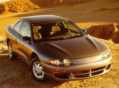 1996 Dodge Avenger Specs & Feature Comparisons 