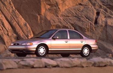 Contour LX Sedan 4D image