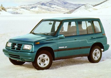 Tracker LSi Sport Utility 4D image
