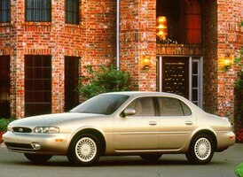1996 INFINITI J
