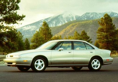 88 LSS Sedan 4D image