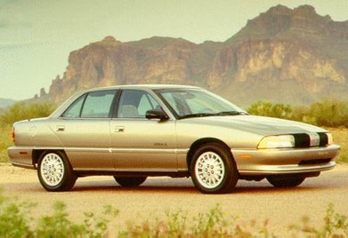 Achieva SL Sedan 4D image