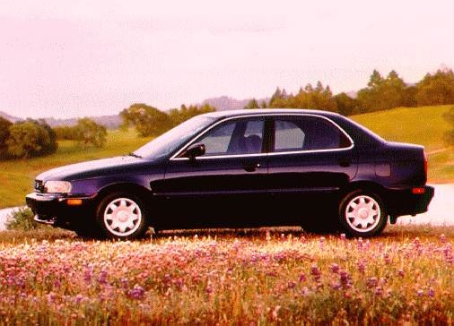 1996 Suzuki Esteem Exterior: 0