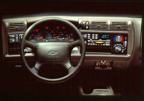 1996 chevy blazer interior