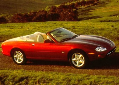 XK8 Convertible 2D image