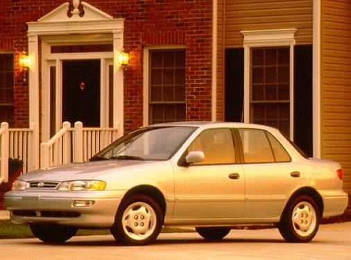 1997 Kia Sephia Exterior: 0