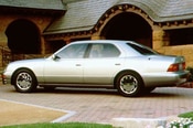 1997 Lexus LS Lifestyle: 1