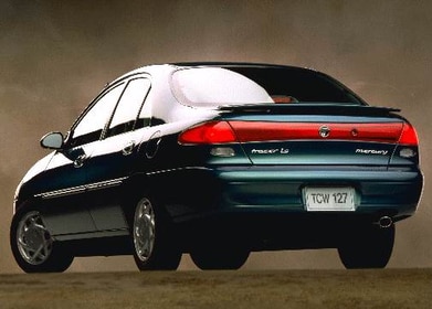 Tracer LS Sedan 4D image
