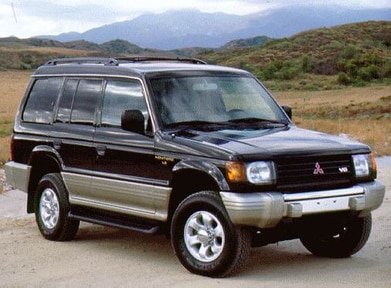 Montero LS Sport Utility 4D image