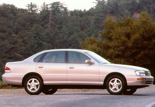 Used 1997 Toyota Avalon XLS Sedan 4D Prices | Kelley Blue Book